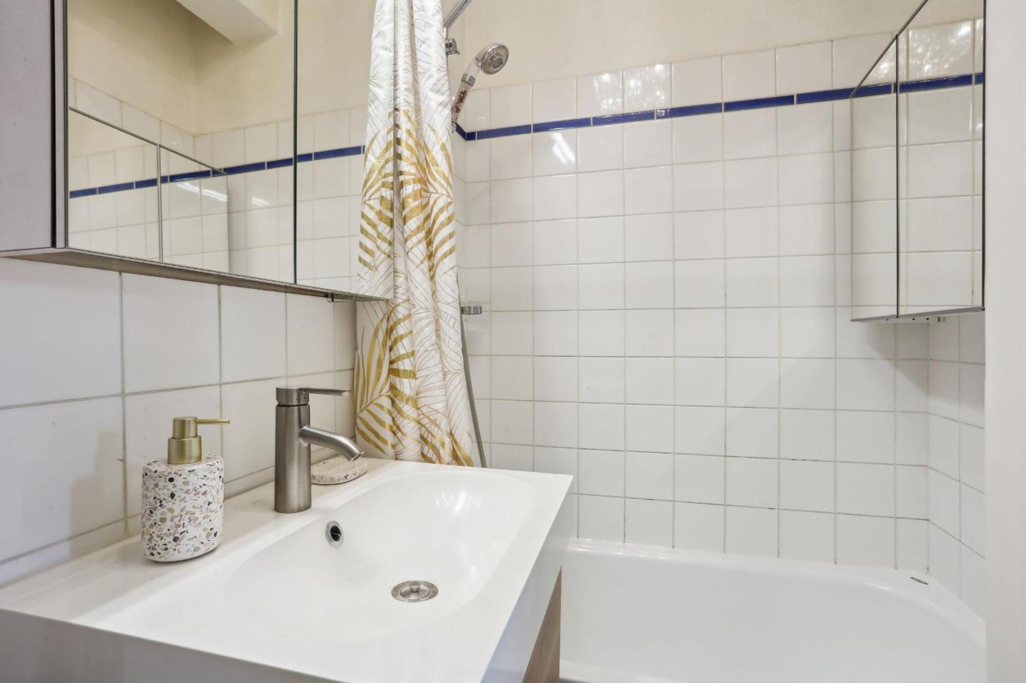 Eiffel Tower & Faubourg - 1Br - Cityapartmentstay Παρίσι Εξωτερικό φωτογραφία